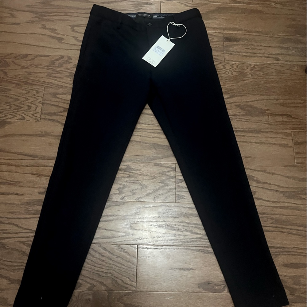 Casually smart trousers. 72% Polyester 28% Cotton. Dark Navy Blue.